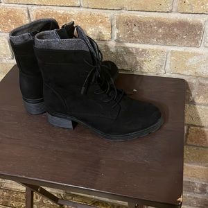 Black booties excellent condition